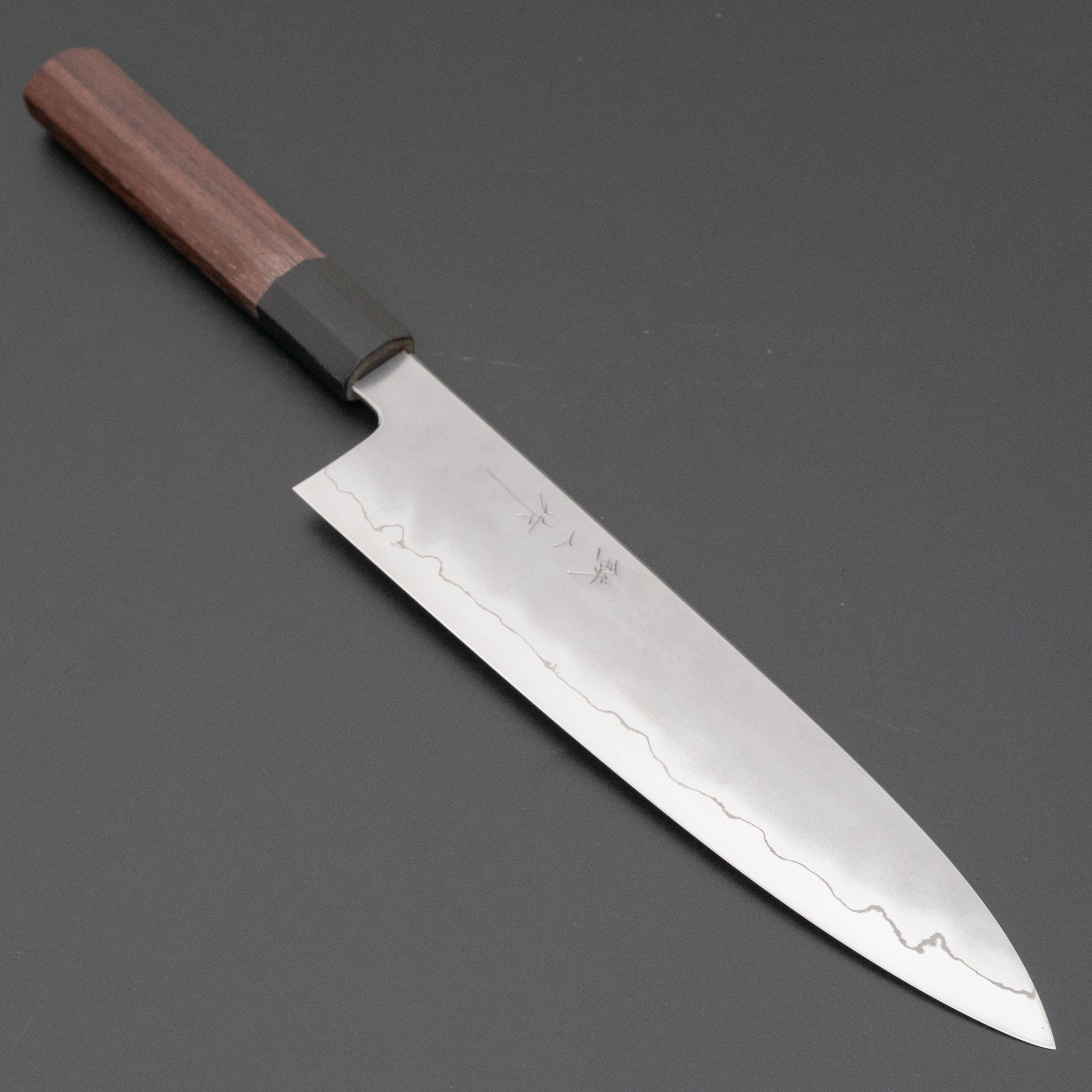 鉄人刃物 銀三 総霞 牛刀 240mm 太平鉄刀木柄 – HITOHIRA