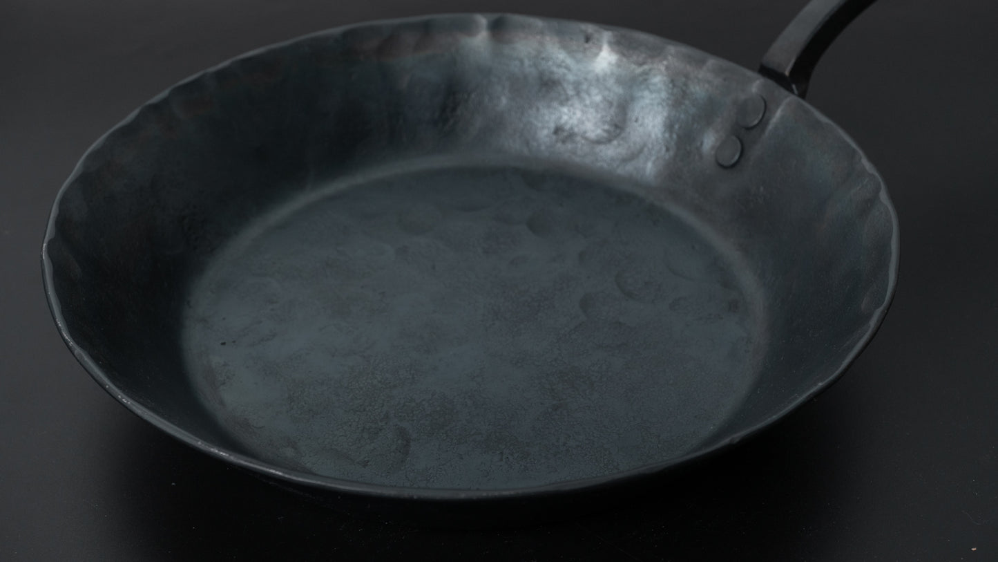 Kanatoko Hand Forged Iron Frying Pan 190mm Bottom Size (3mm/ Deep) - HITOHIRA