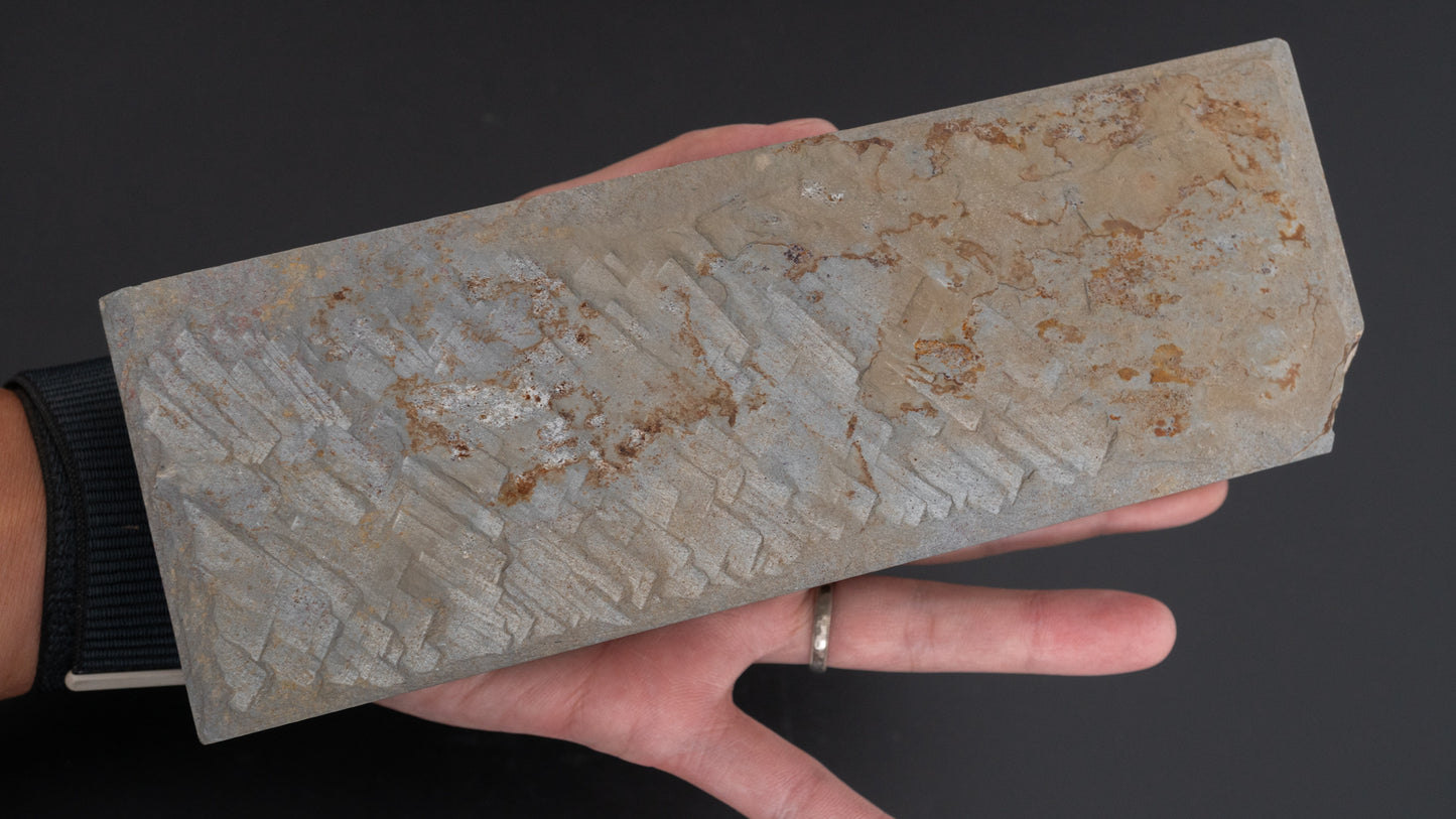 Hitohira Picked Mizukihara Uchigumori Natural Stone (No.0068)