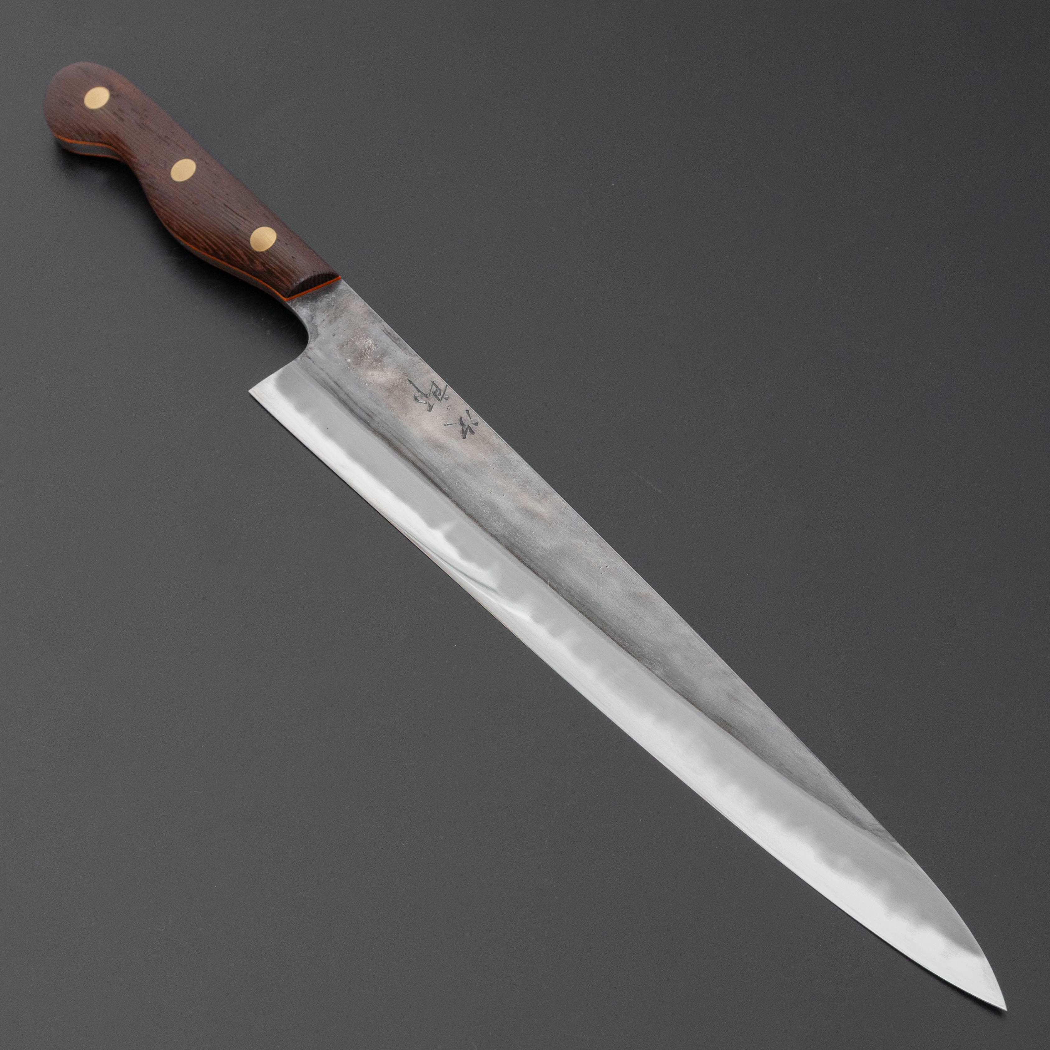 かじや次郎 鎚目 洋式 筋引 270mm 鉄刀木柄 (#769) – HITOHIRA