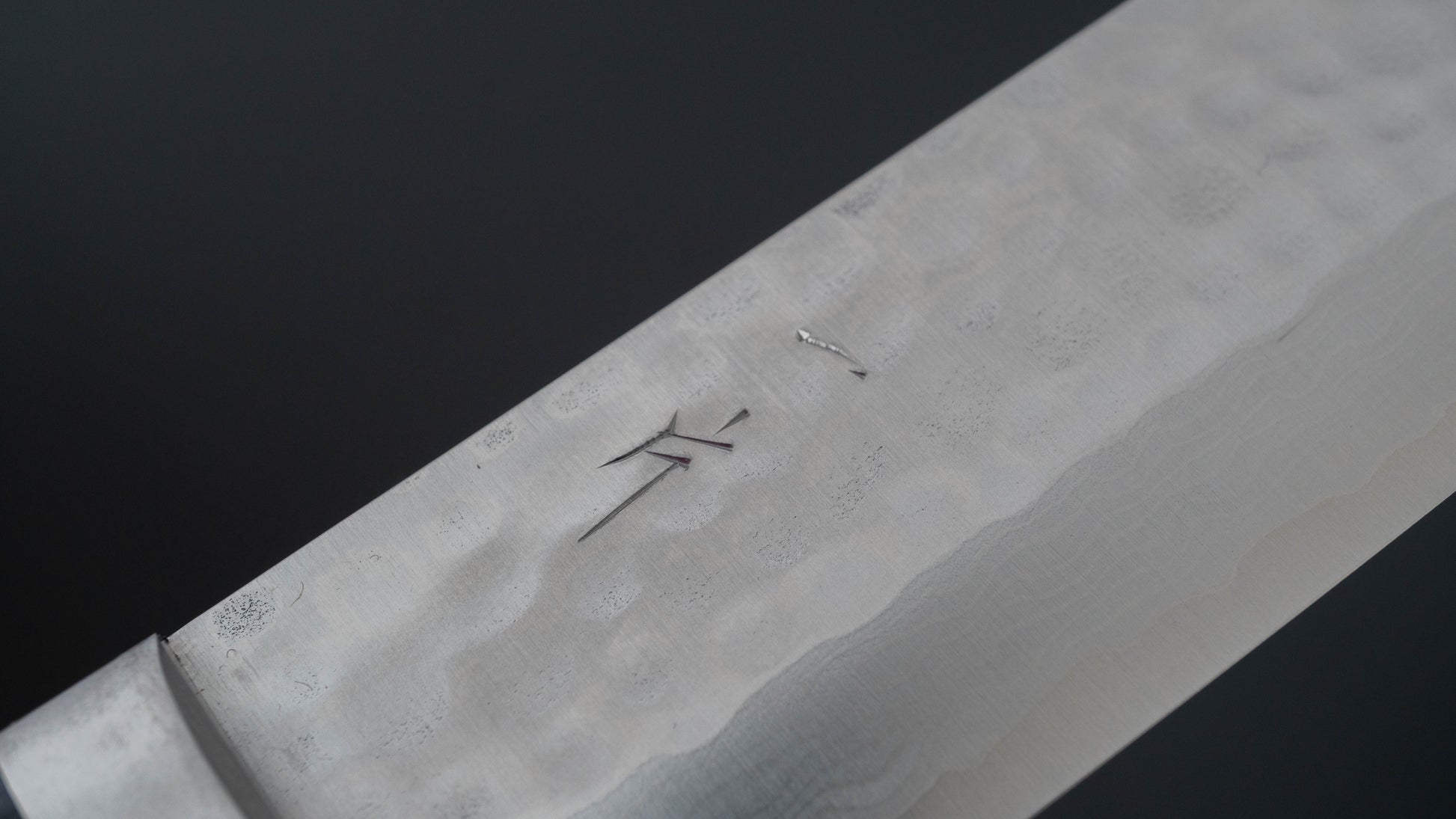 Hitohira NM V10 Tsuchime Damascus Nakiri 130mm Blue Pakka Handle