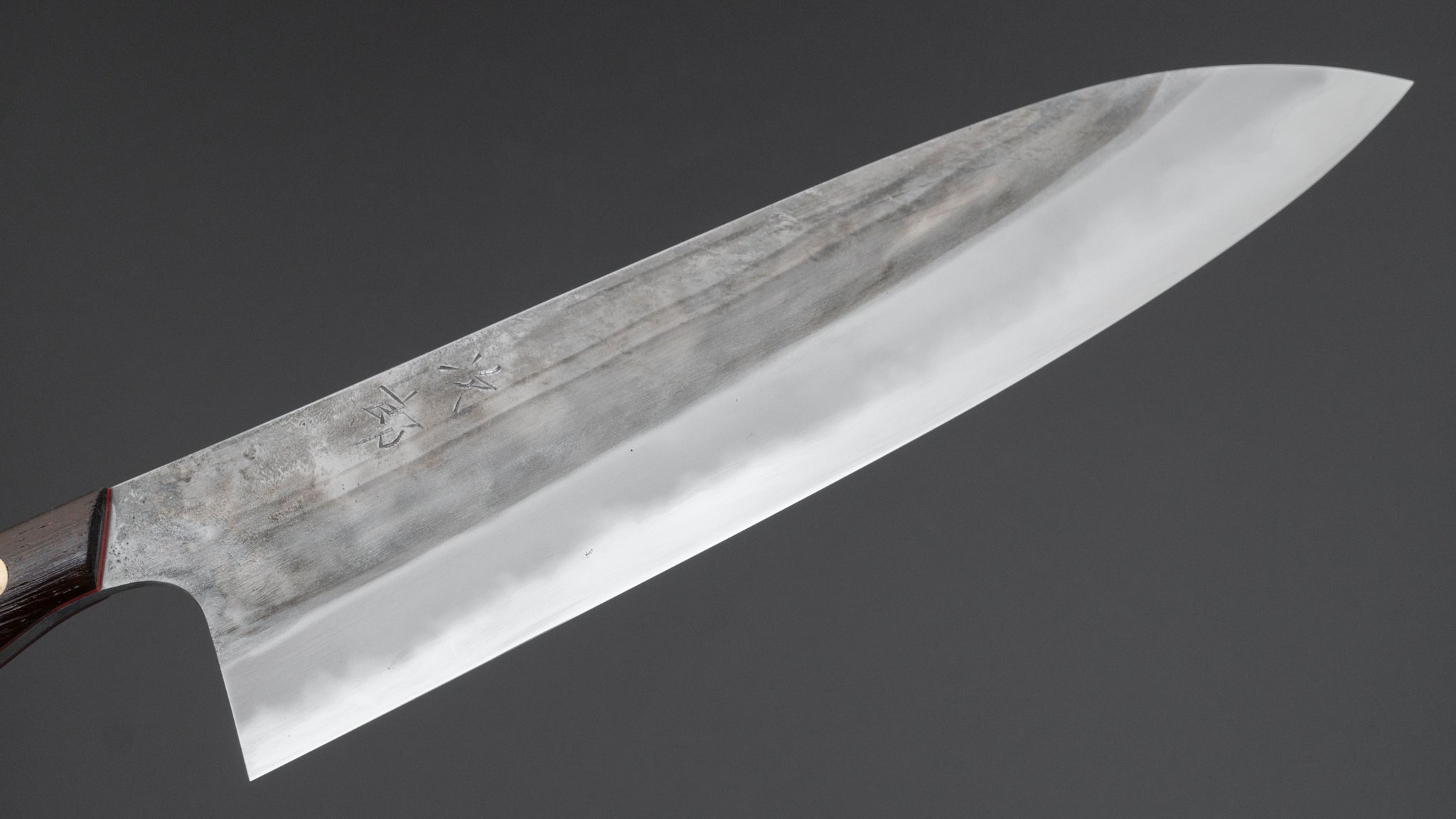 かじや次郎 鎚目 洋式 牛刀 240mm 鉄刀木柄 (#597) – HITOHIRA