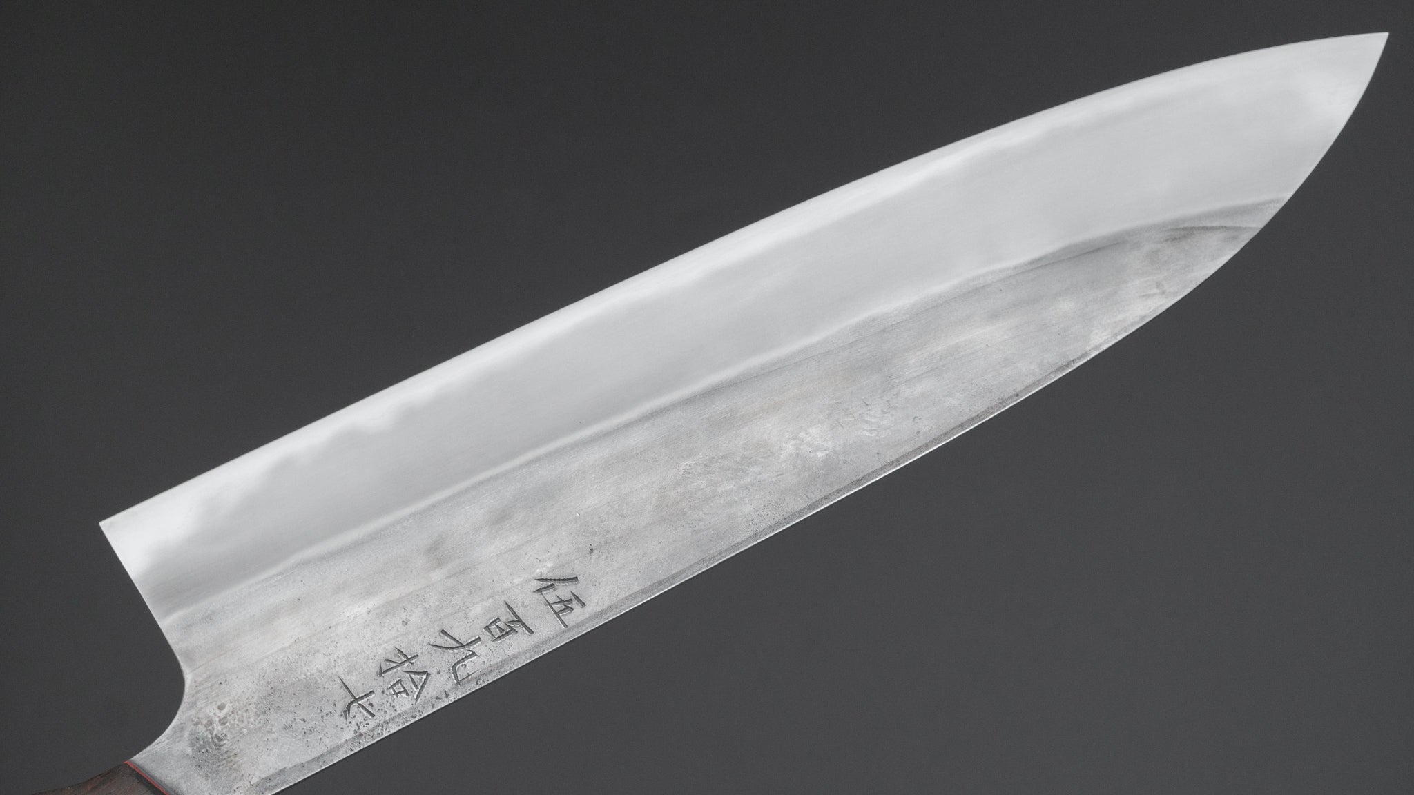 かじや次郎 鎚目 洋式 牛刀 240mm 鉄刀木柄 (#597) – HITOHIRA