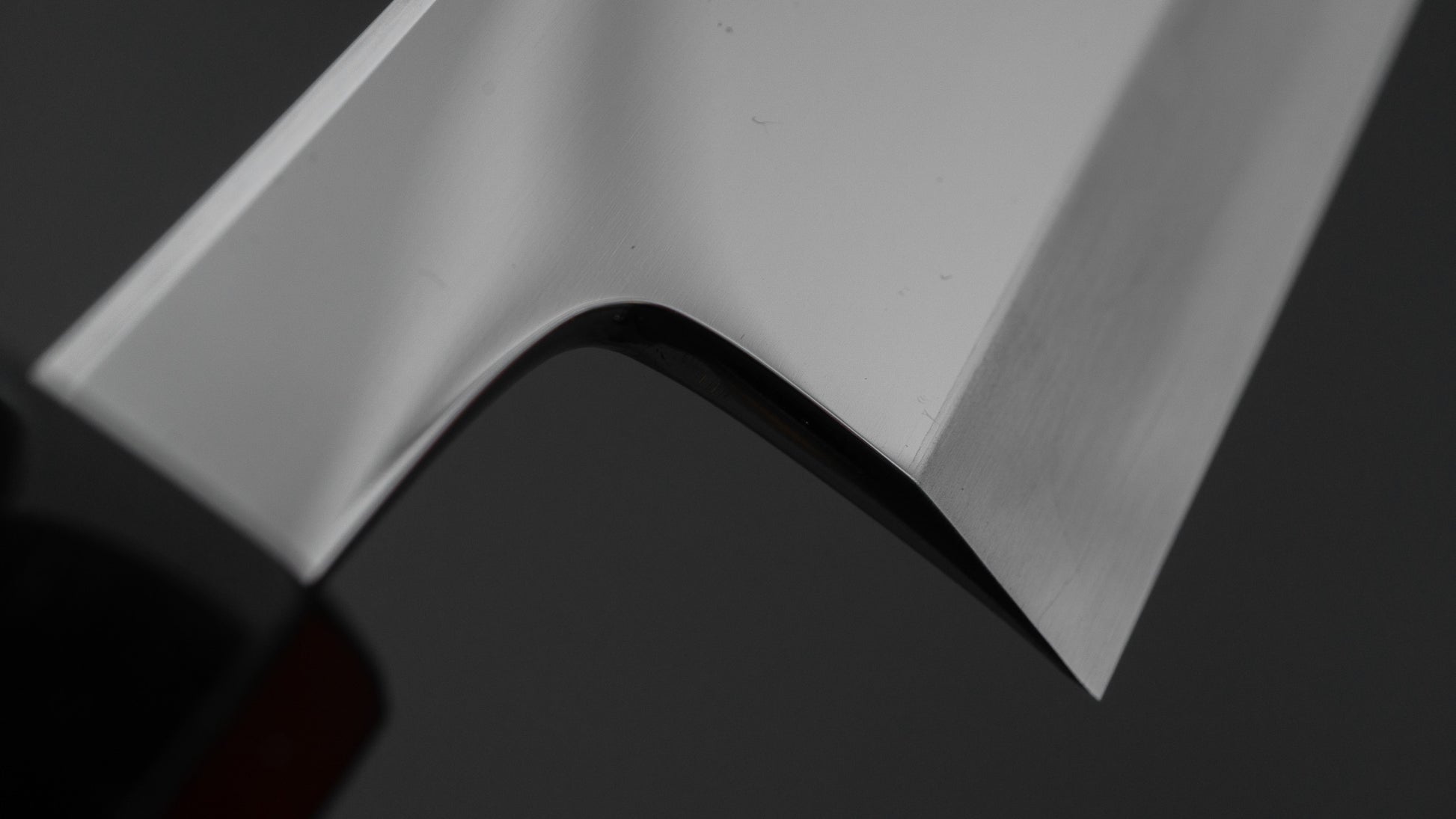 Hitohira Kikuchiyo Mosuke Silver #3 Mirror Polished Mioroshi Deba 210mm Ebony Handle (Saya)