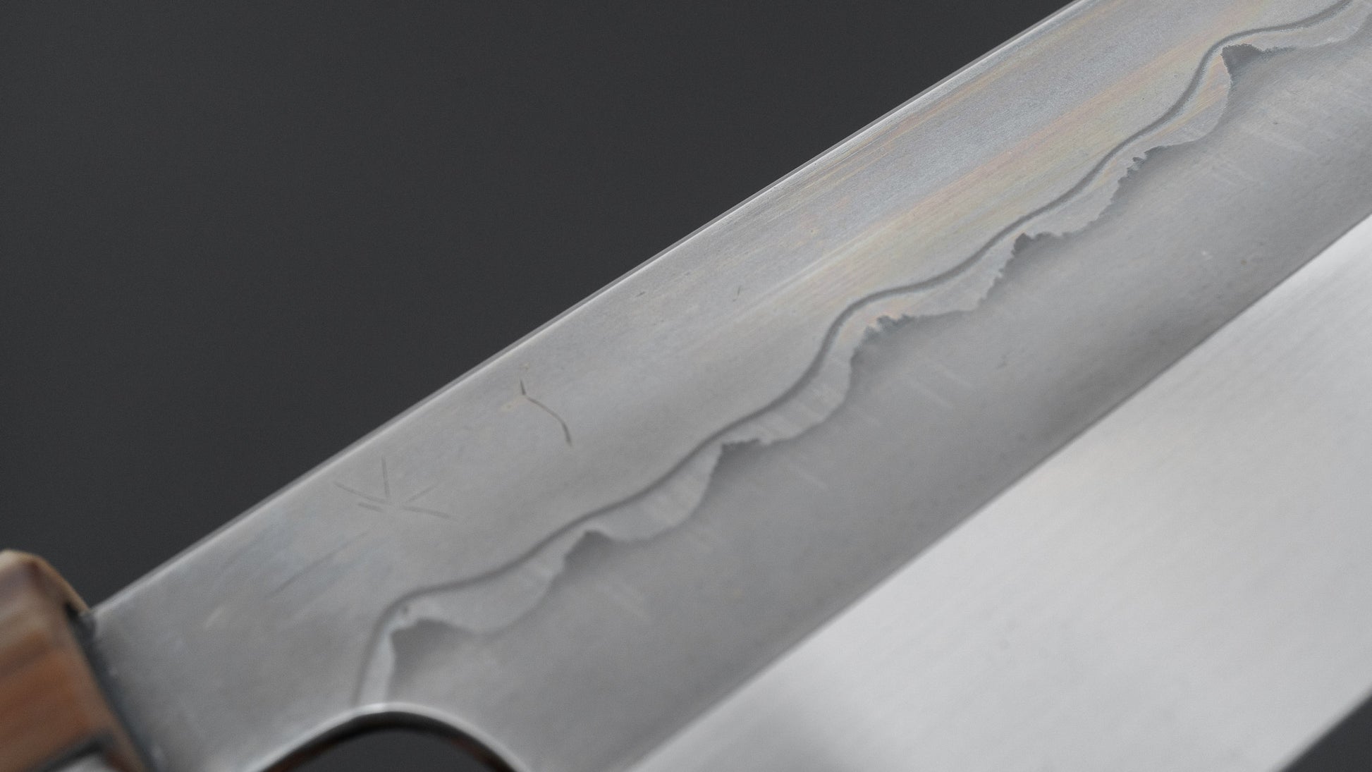 Hitohira Togashi White #1 Sanbonsugi Mizu Honyaki Santoku 180mm Taihei Makassar Ebony Handle (#148/ Saya)