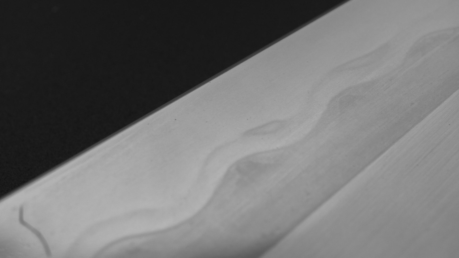Hitohira Togashi White #1 Notaremon Mizu Honyaki Gyuto 240mm Ziricote Handle (#157/ Saya)