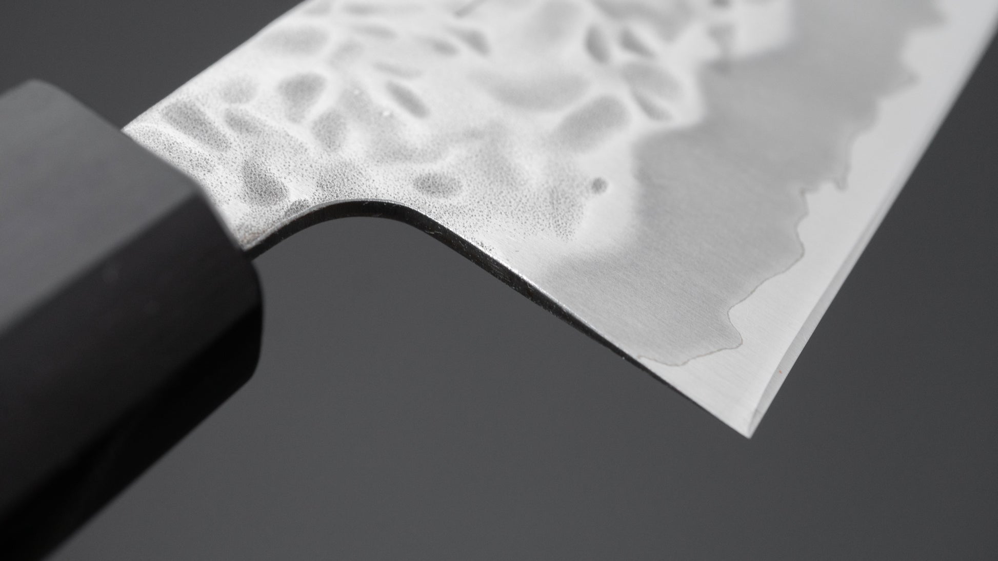 Hitohira Futana White #1 Migaki Tsuchime Santoku 170mm Walnut Handle