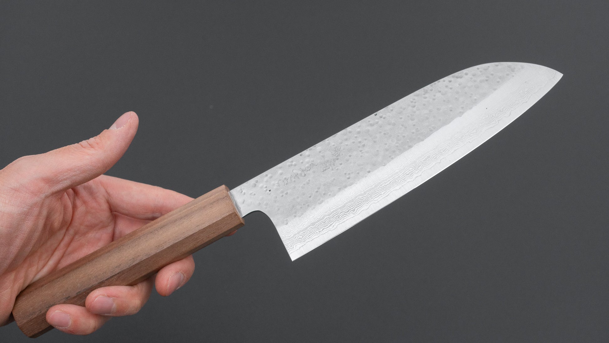 Makoto Kurosaki STK VG-7 Tsuchime Damascus Santoku 165mm Walnut Handle