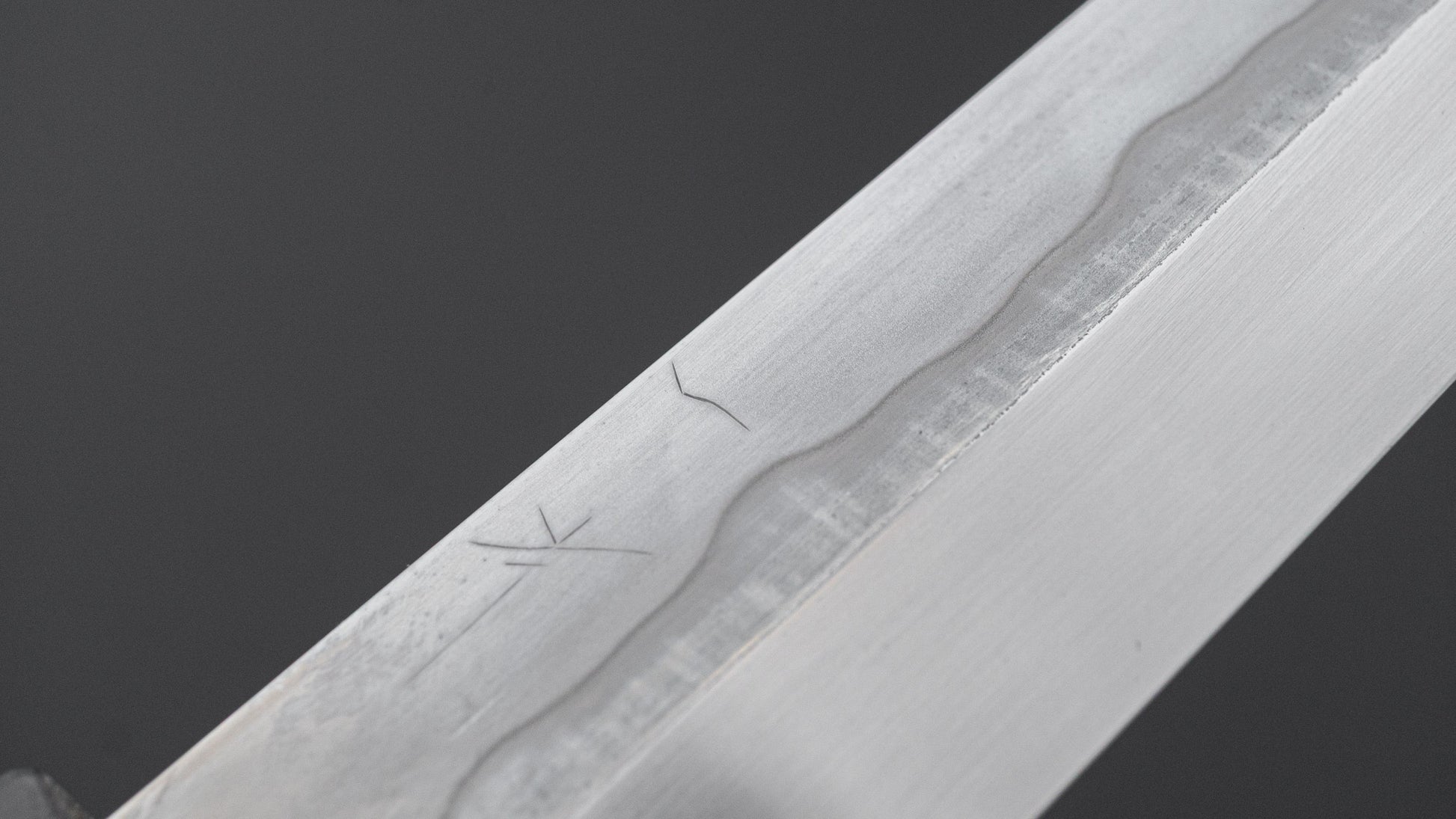 Hitohira Togashi White #1 Sanbonsugi Mizu Honyaki Yanagiba 300mm Taihei Makassar Ebony Handle (Saya)