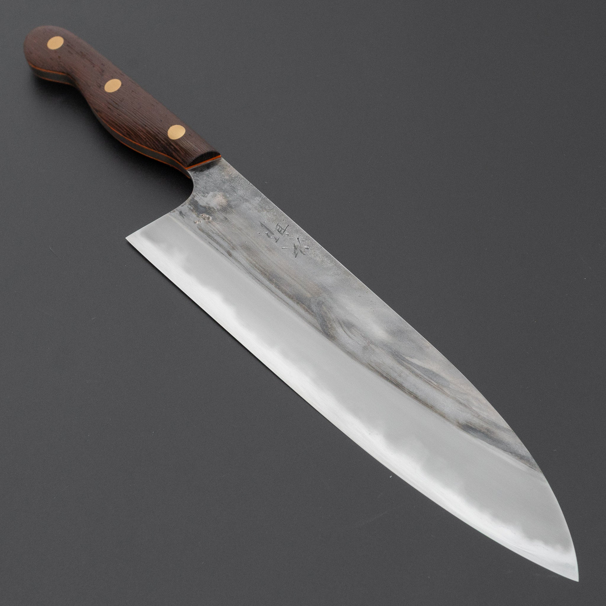 かじや次郎 鎚目 洋式 牛刀 240mm 鉄刀木柄 かじや次郎 鎚目 洋式 牛刀 240mm 鉄刀木柄 (#840) – HITOHIRA