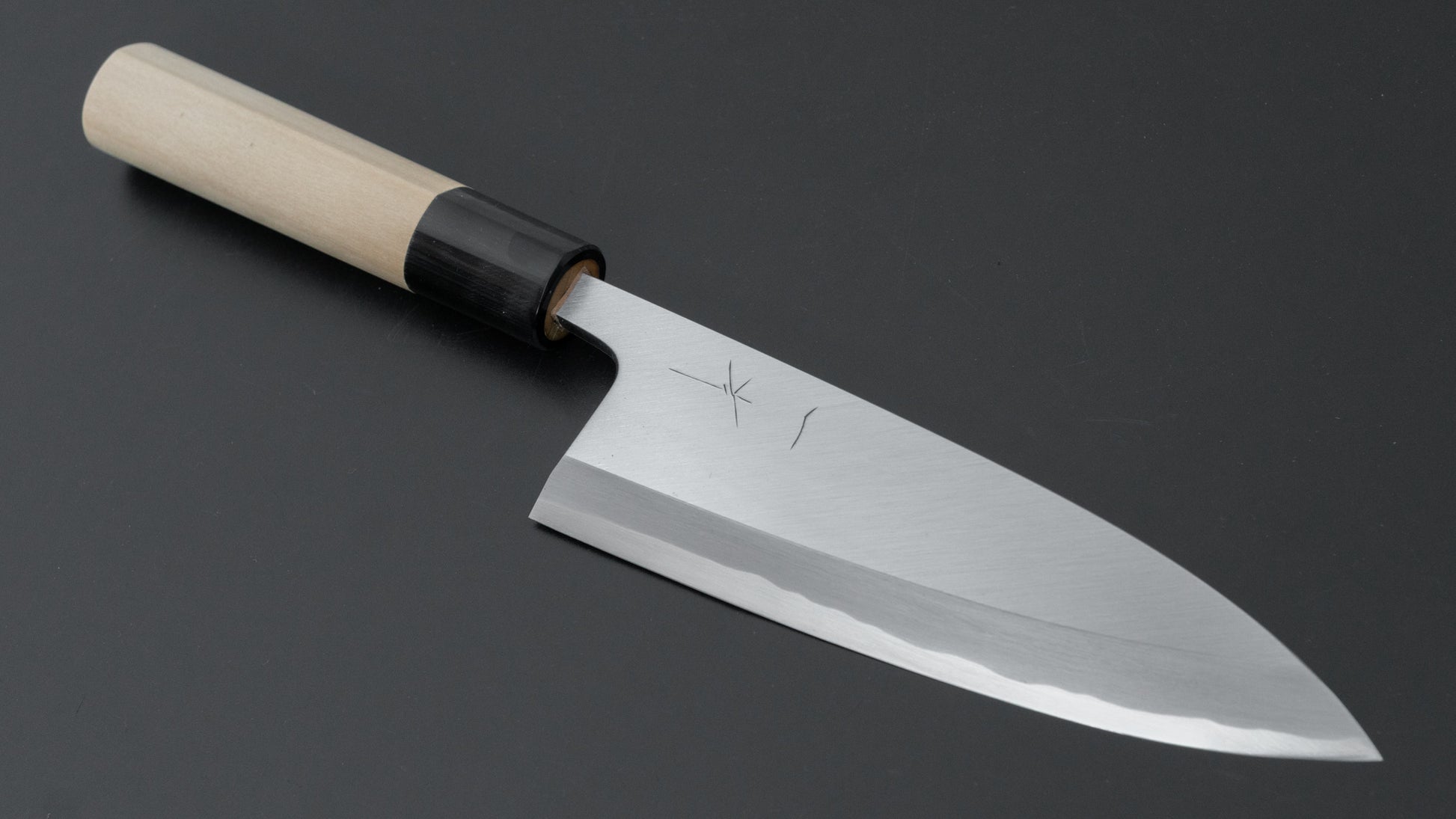 Hitohira Togashi White #2 Deba 150mm Ho Wood Handle (D-Shape/ Saya)
