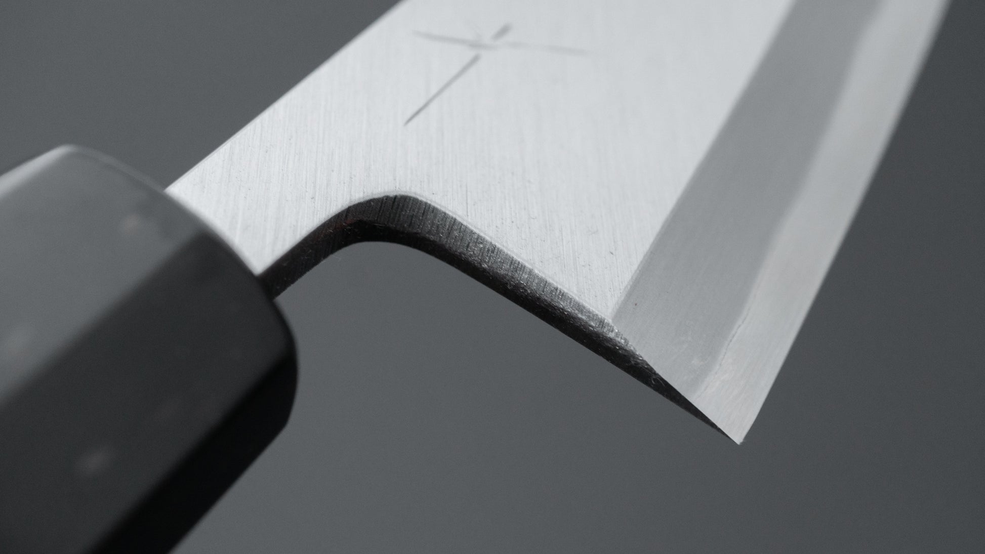 Hitohira Togashi Blue #2 Deba 120mm Ho Wood Handle (Saya)