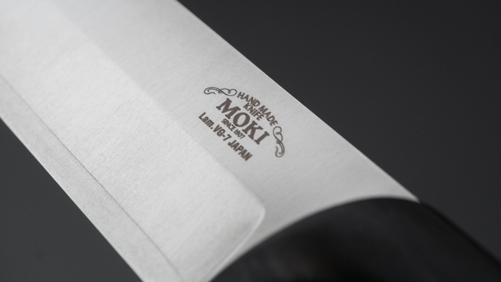 MOKI Berg Fixed Blade Linen Micarta Handle