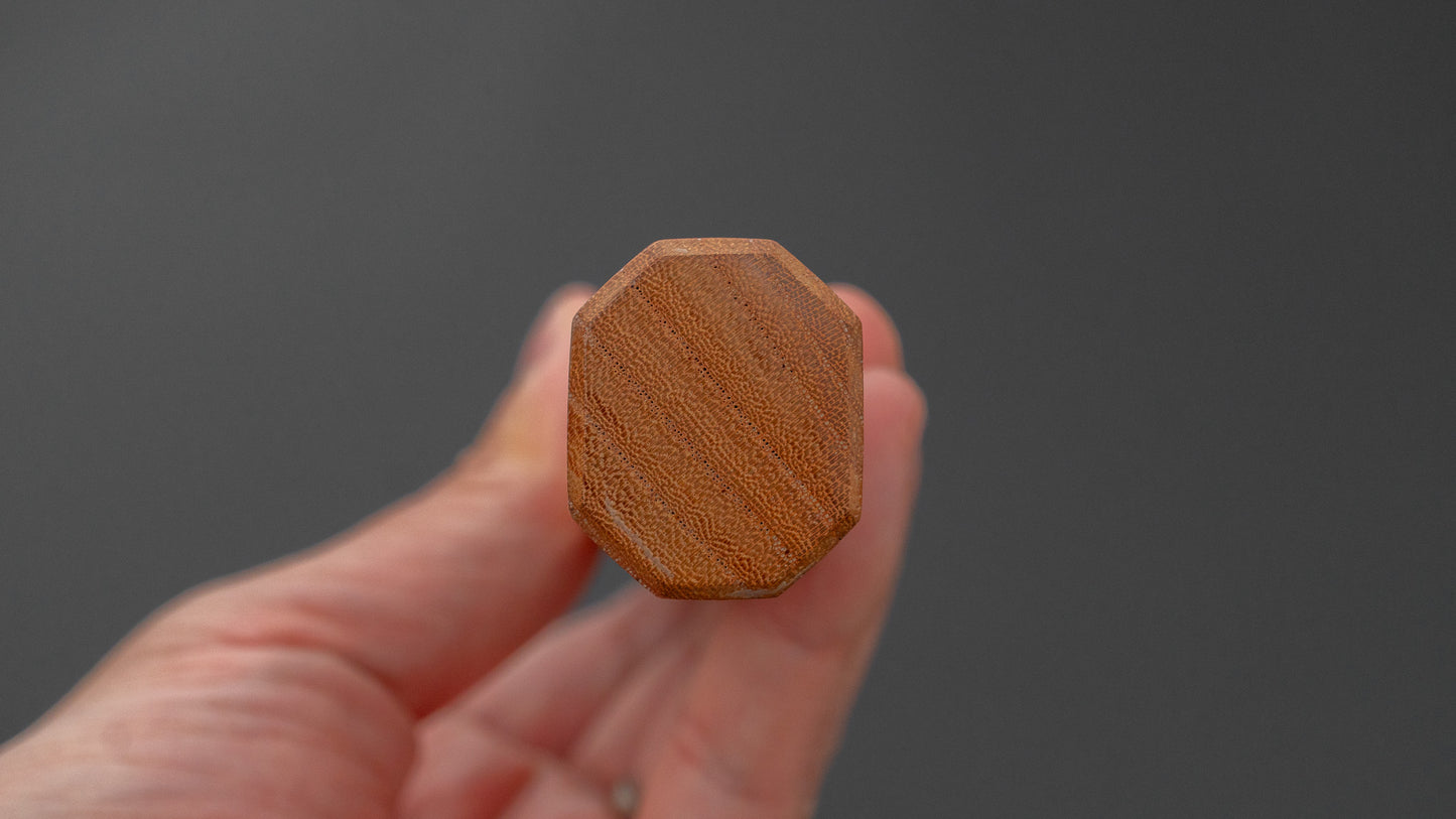 ひとひら ふたな 銀三 槌目ダマスカス 三徳 170mm 欅柄