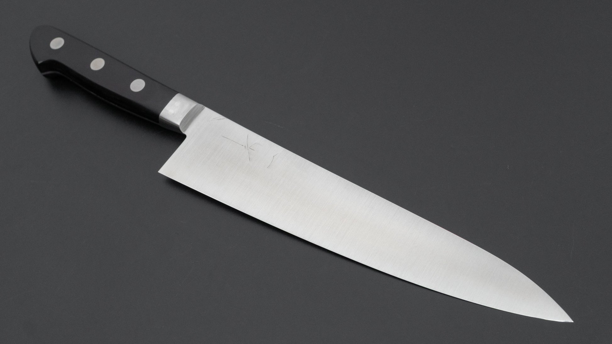 Hitohira Ashi Swedish Stainless Gyuto 210mm Pakka Handle