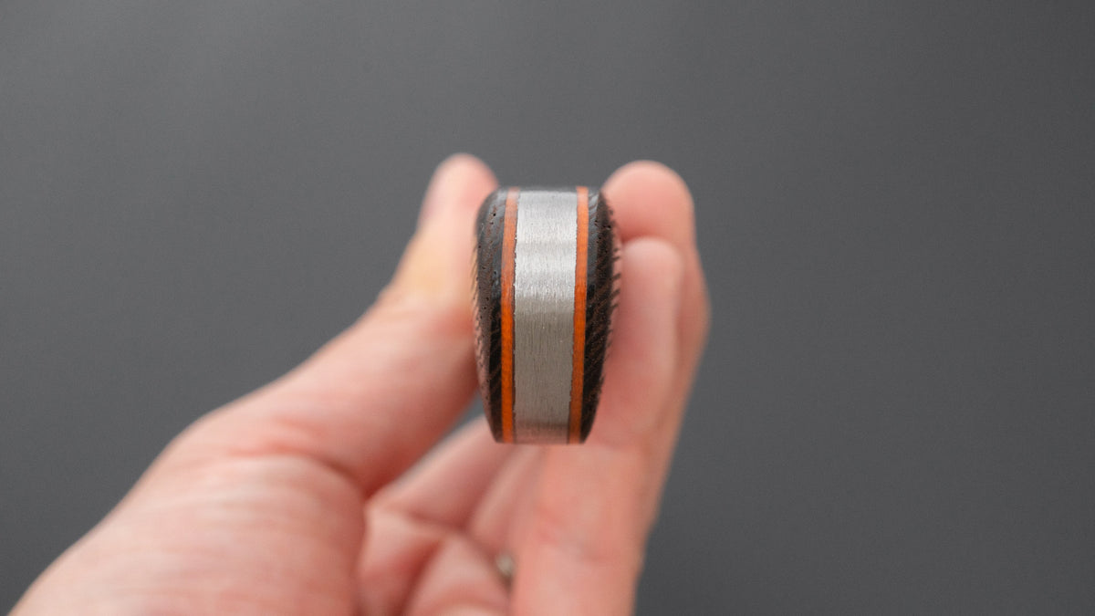 かじや次郎 鎚目 洋式 牛刀 225mm 鉄刀木柄 (#872)