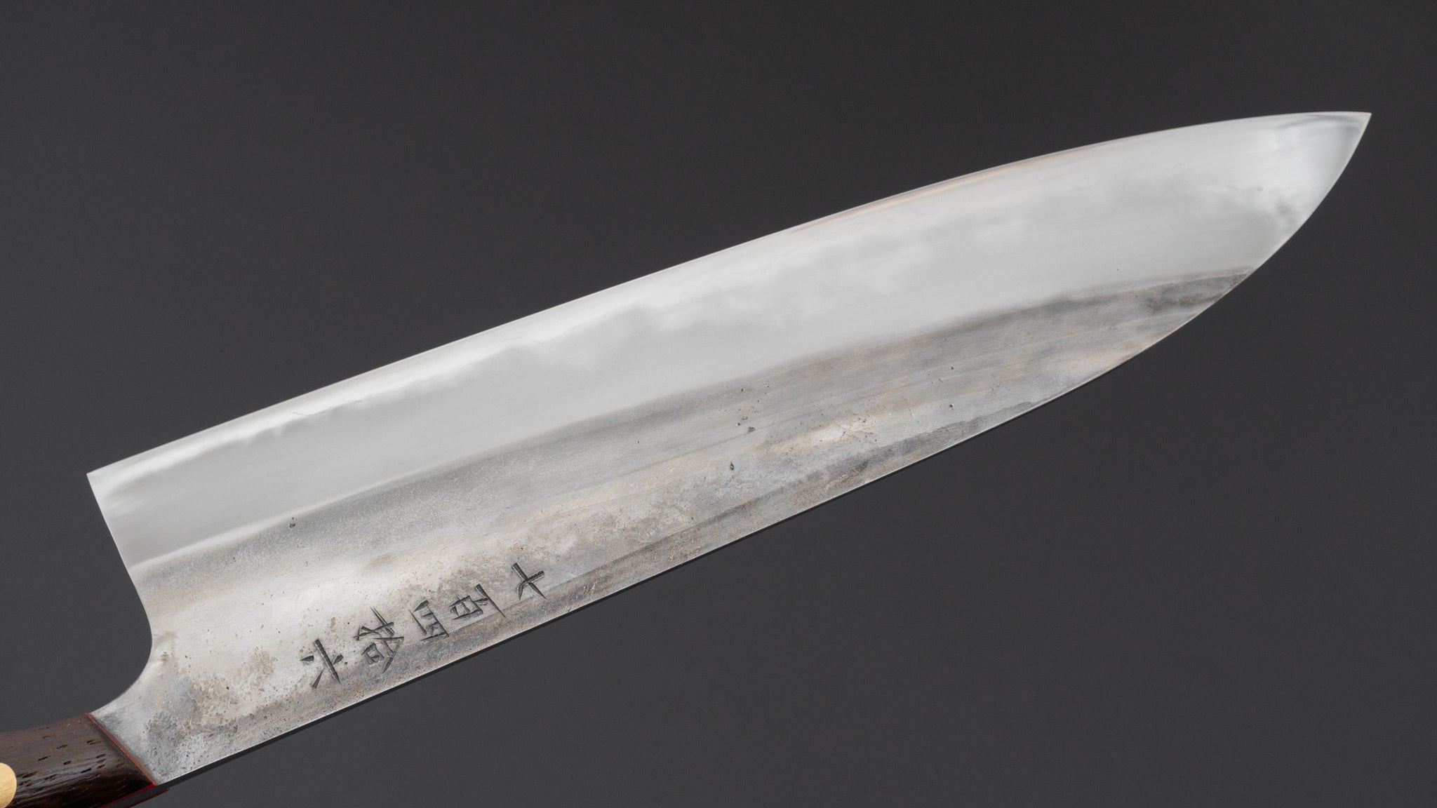 かじや次郎 鎚目 洋式 牛刀 240mm 鉄刀木柄 (#746) – HITOHIRA