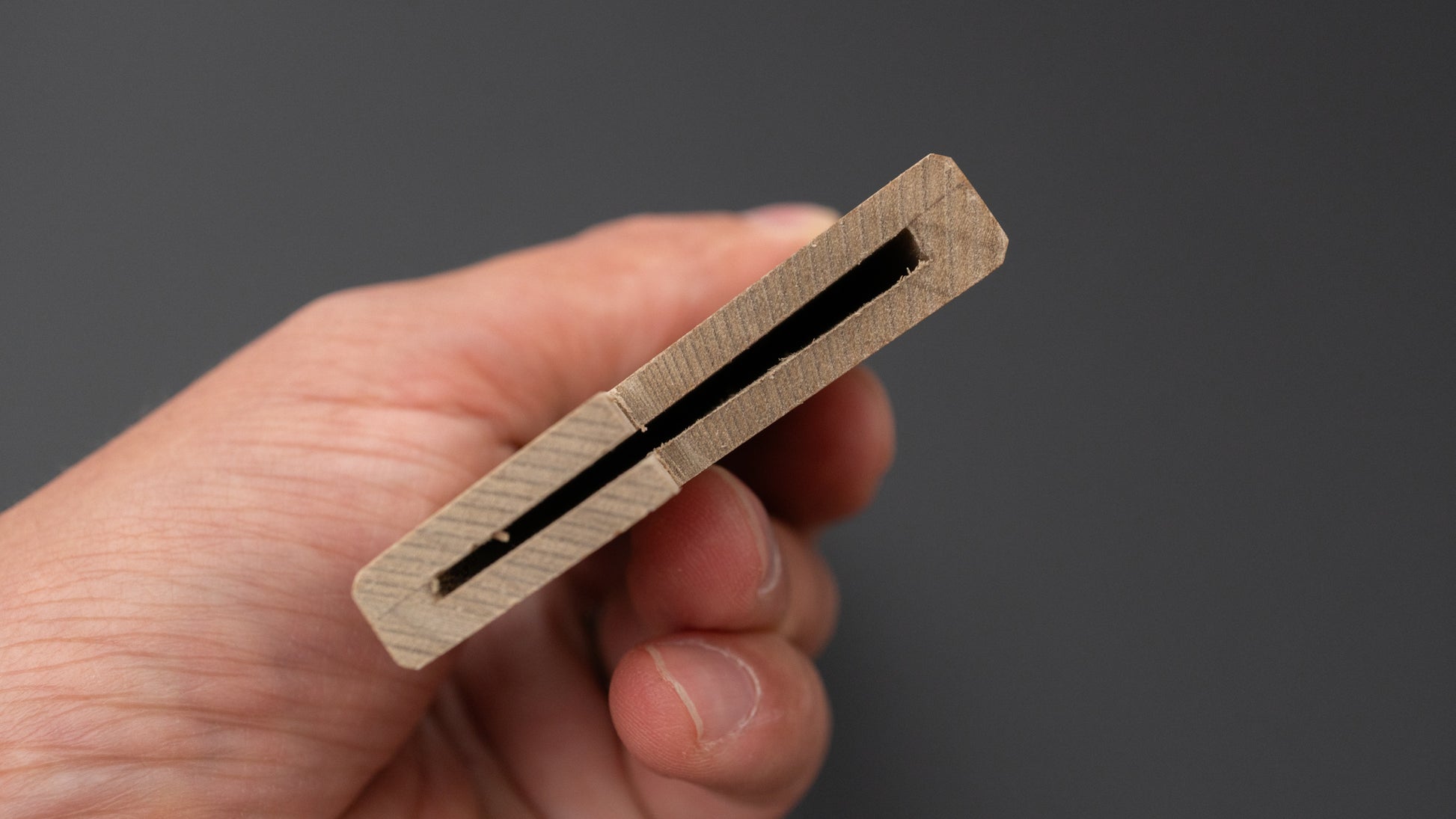 Hitohira WB Ho Wood Saya Sujihiki 240mm (3mm)