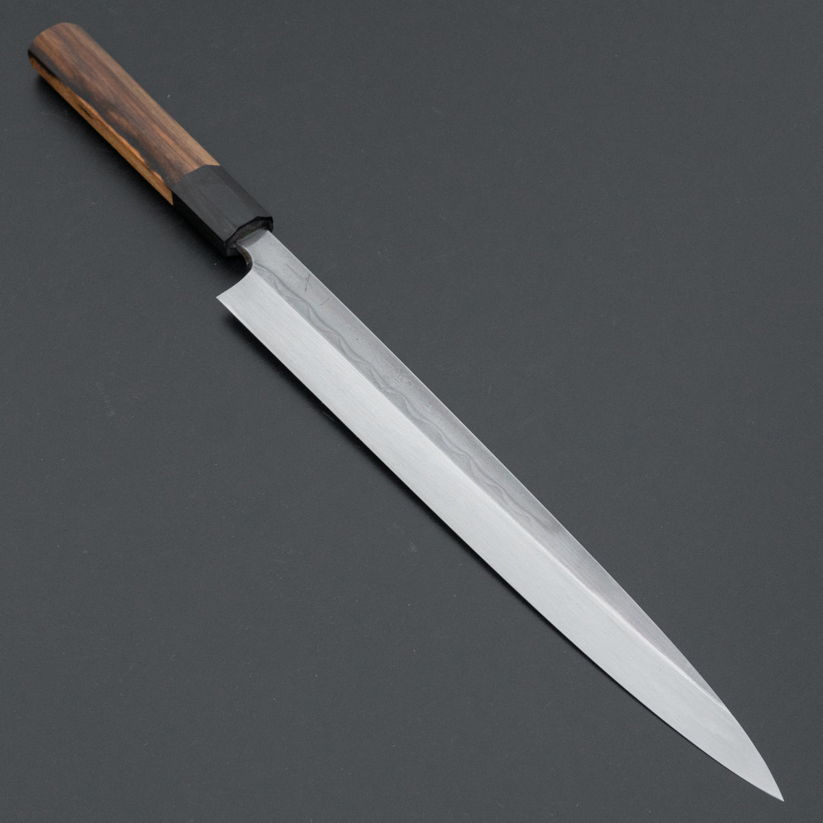 ひとひら 富樫 青一鋼 湾れ紋 水本焼 柳刃 300mm 黒柿柄 – HITOHIRA