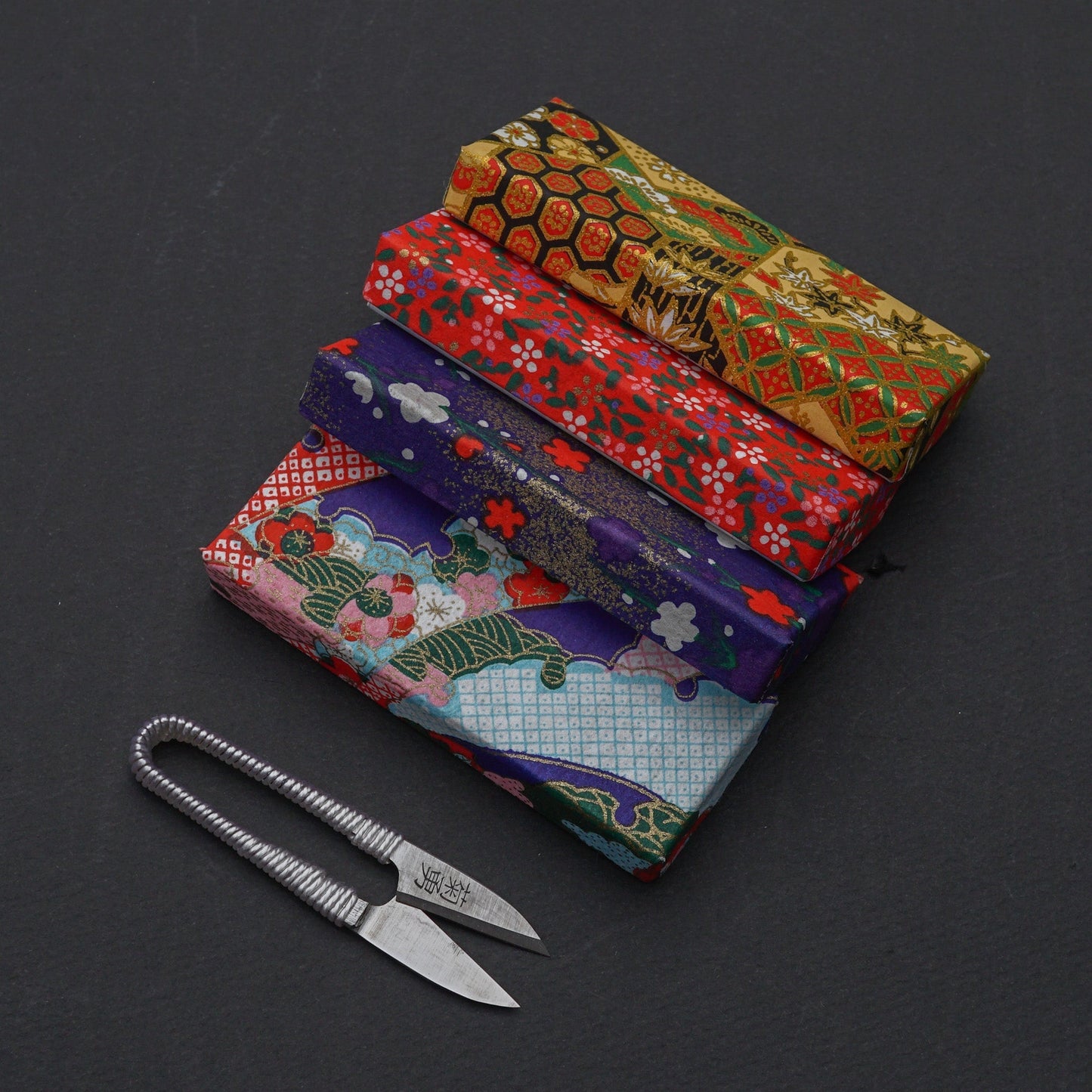 Morihei Kikuyu Nigiri Thread Shears 75mm (in Chiyo Paper Box) - HITOHIRA