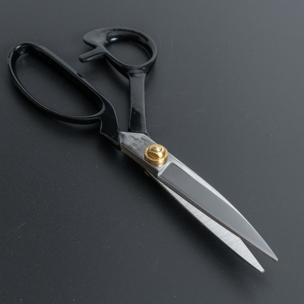 庄三郎 標準型 裁ちばさみ 200mm – HITOHIRA